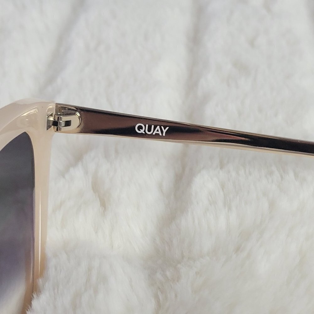 QUAY // ltd ed JLo collab creamy nude frame black/blue fade cateye full or mini - Picture 12 of 16